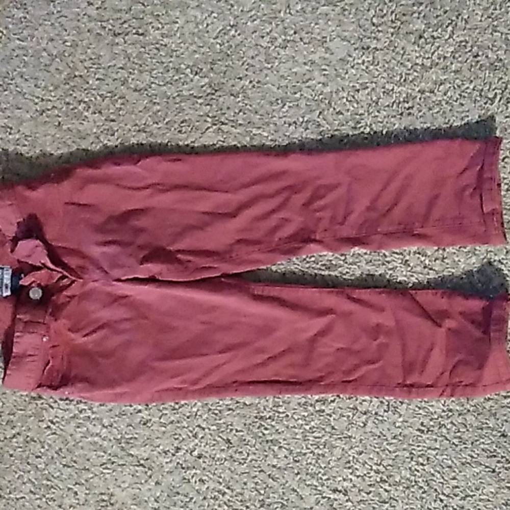Red skinny Capri pants size 9